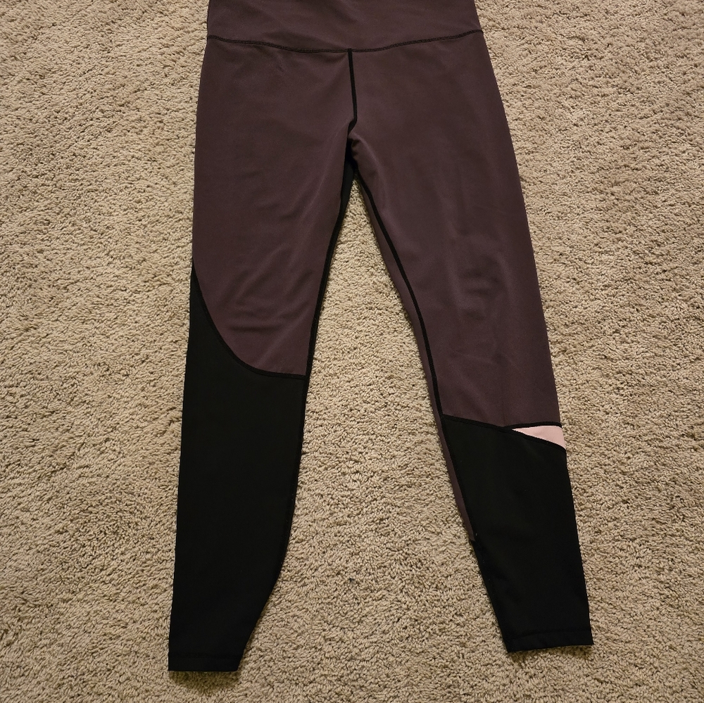 Zyia leggings